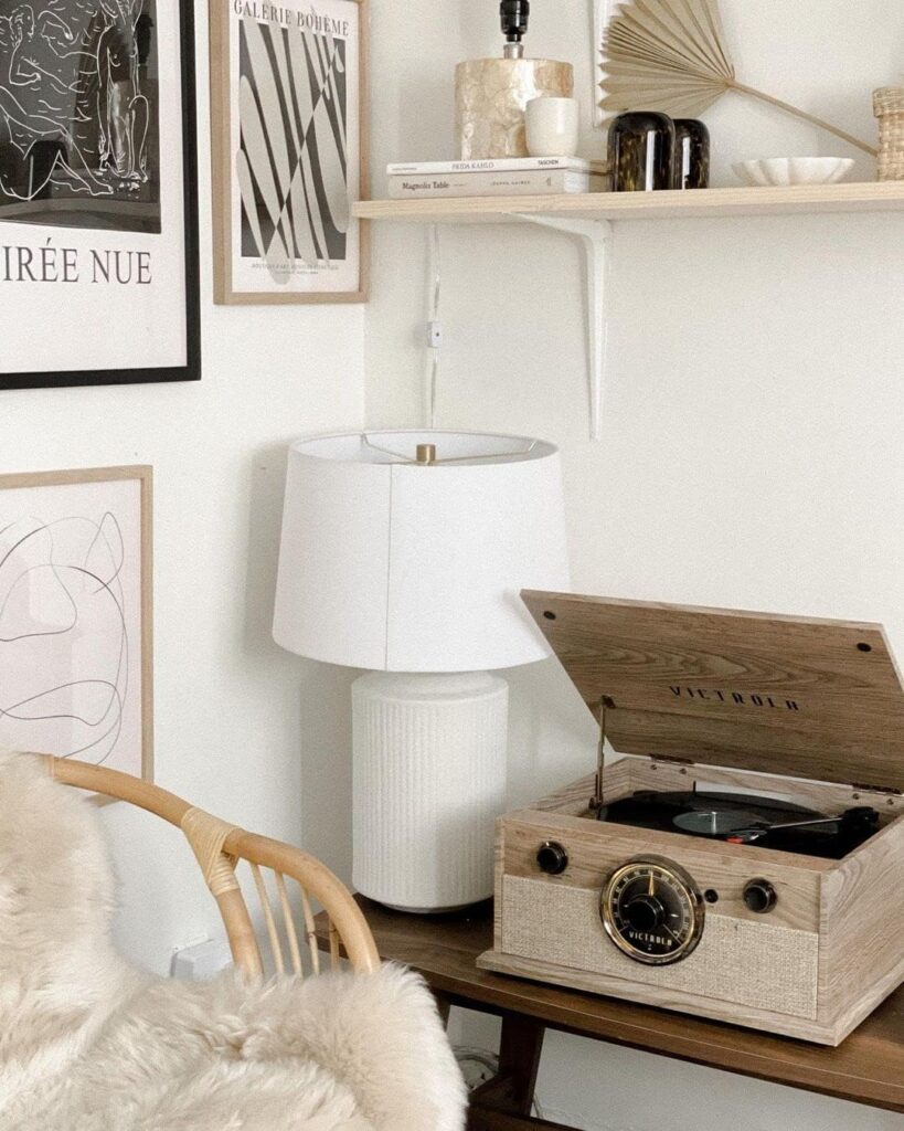 Victrola 4-in-1 Cambridge Farmhouse Modern Bluetooth Turntable with FM Radio, Farmhouse Oatmeal