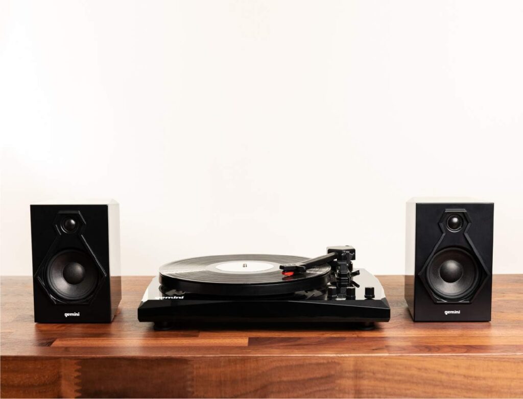 Gemini Sound TT-900 - Classic Black 3-Speed Turntable with Pitch Adjustment, Bluetooth Connectivity, and High-Fidelity Stereo Sound